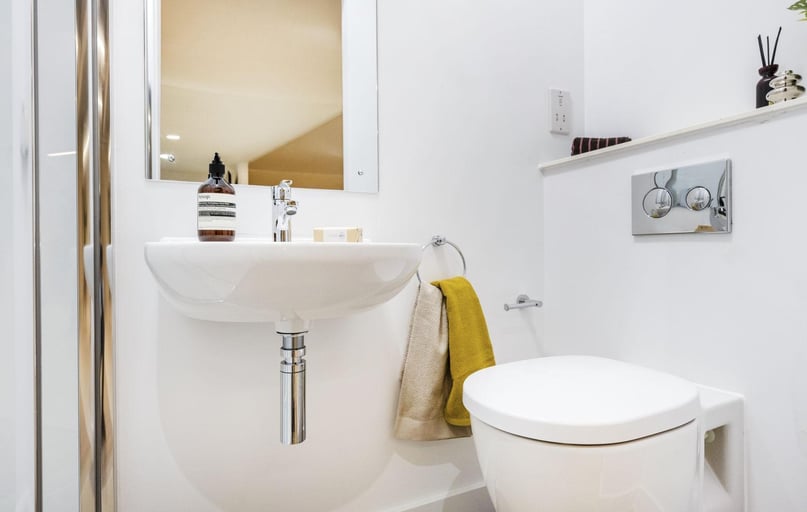 Fairlawn Avenue, Filton, Bristol - Image 1